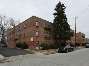 Cliveden Manor in Philadelphia, PA - Building Photo - Building Photo