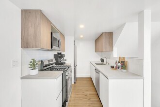 3756 Mentone Ave in Los Angeles, CA - Building Photo - Building Photo