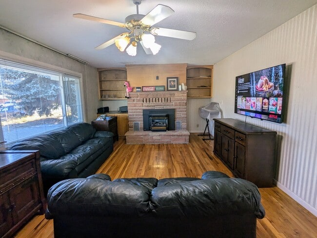 property at 2660 Central Ave