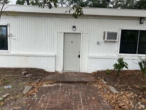 4105 Poinsett Rd in Myrtle Beach, SC - Foto de edificio - Building Photo