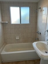 5512 S Mullen Ave in Los Angeles, CA - Building Photo - Building Photo