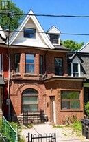 286 Robert St in Toronto, ON - Building Photo