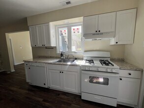 711 Dennisville-Petersburg Rd in Woodbine, NJ - Building Photo - Building Photo