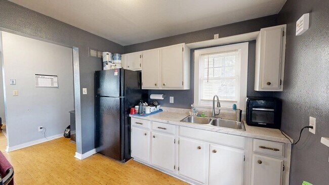 213 W State St in Westby, WI - Building Photo - Building Photo