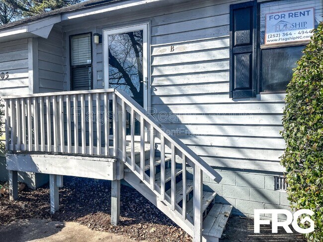 205 Wyndham Cir in Greenville, NC - Building Photo - Building Photo