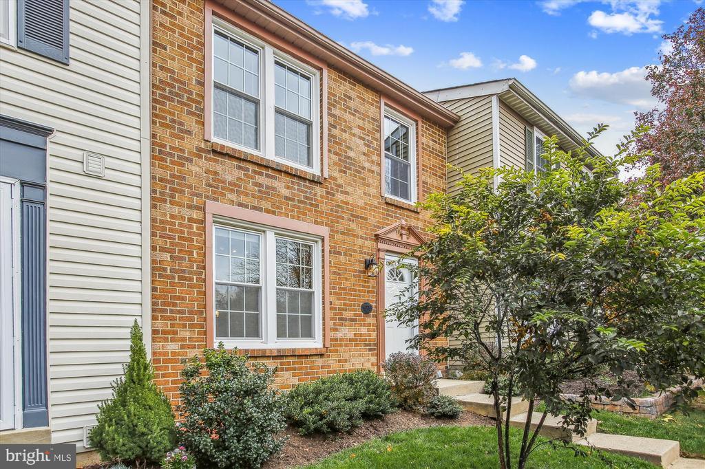 5519 Whitfield Ct in Fairfax, VA - Building Photo