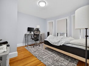 254 Main St, Unit 1 in Medford, MA - Building Photo - Building Photo