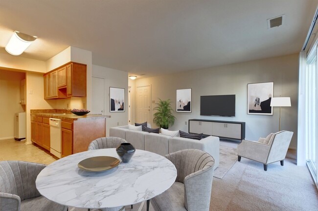 Fox Chase Apartments in Waldorf, MD - Building Photo - Building Photo