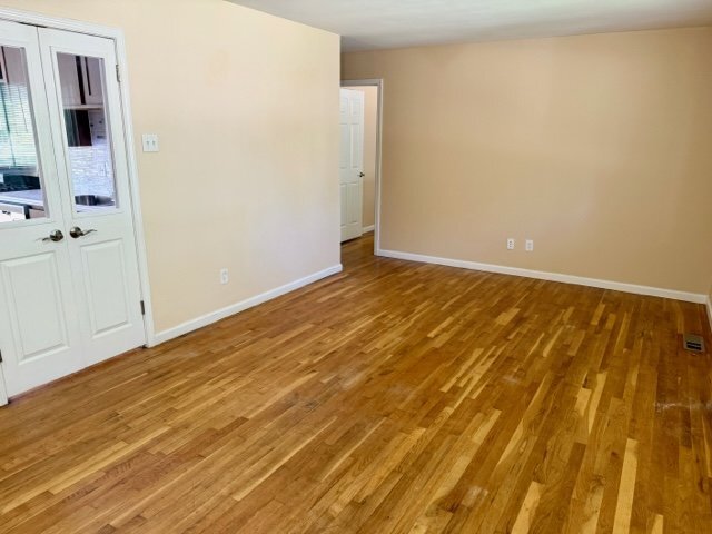 11090 Alan Shepard Dr in Maryland Heights, MO - Building Photo - Building Photo