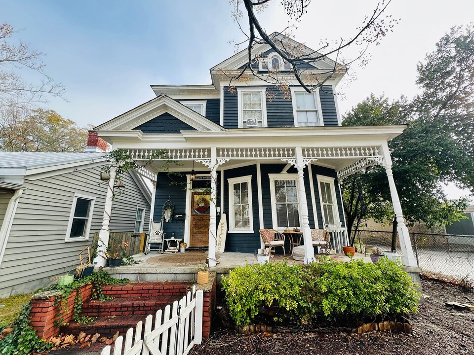 108 N 8th St-Unit -108 N. 8th Street #A in Wilmington, NC - Building Photo