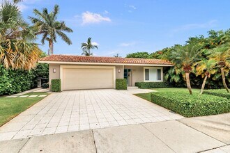 157 Worth Ct N in West Palm Beach, FL - Building Photo - Building Photo