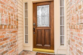 1511 Beaconshire in Houston, TX - Building Photo - Building Photo