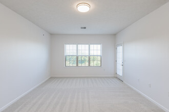 Chatham Commons of Cranberry in Cranberry Township, PA - Building Photo - Interior Photo