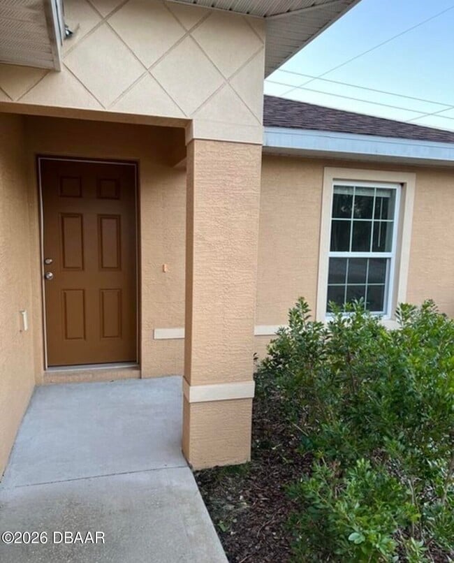 2 Sebastian Ct in Palm Coast, FL - Building Photo - Building Photo