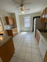 16 Lynde St, Unit 2 in Salem, MA - Building Photo - Building Photo