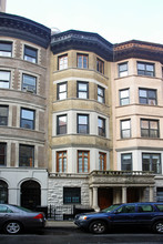 302 W 78th St in New York, NY - Building Photo - Building Photo