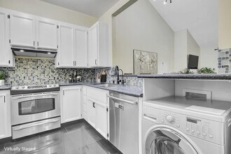4691 Albany Cir, Unit 137 in San Jose, CA - Building Photo - Building Photo