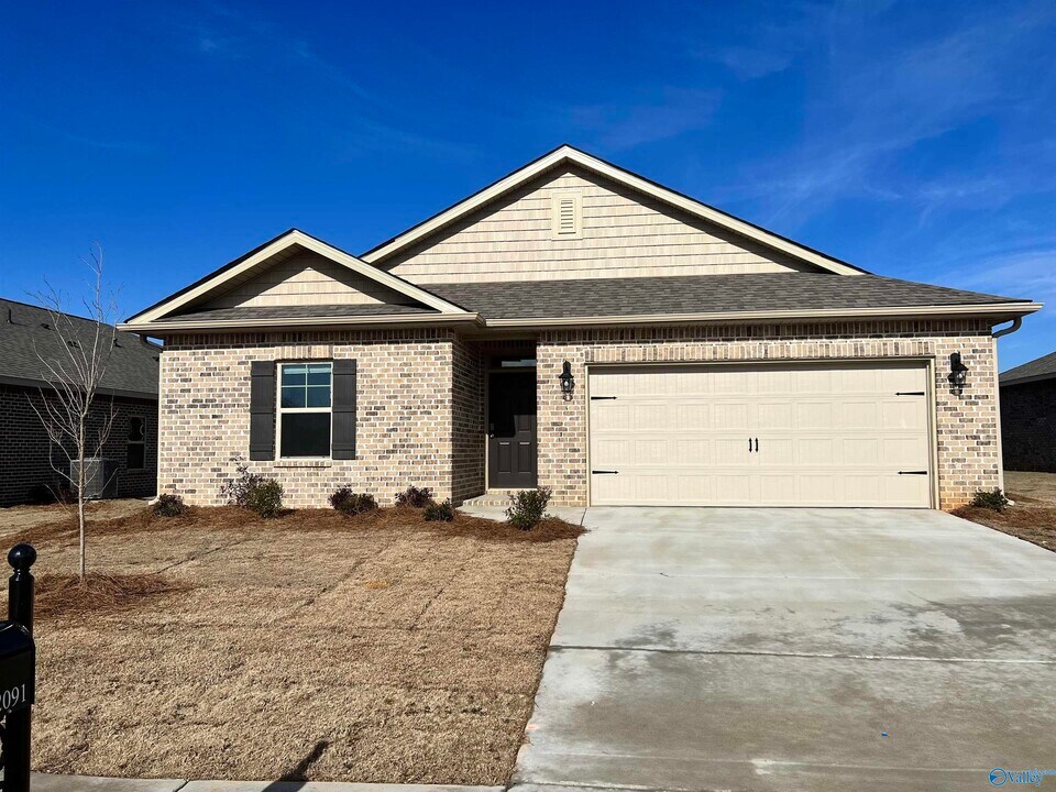 22091 Chancery Ln in Athens, AL - Building Photo