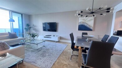 1830 S Ocean Dr, Unit 4411 in Hallandale Beach, FL - Building Photo - Building Photo