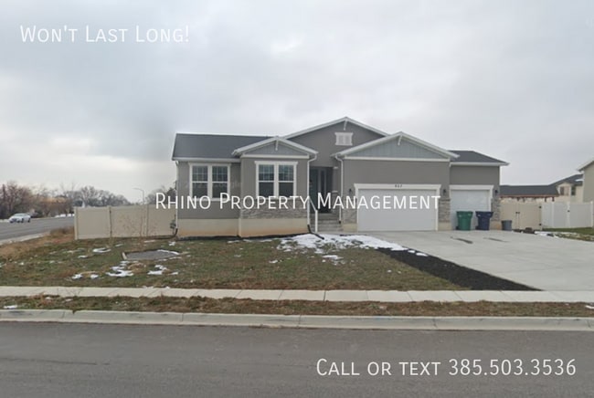 property at 927 Wahlen Way