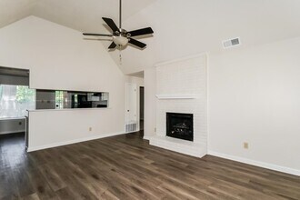 2813 Arbor Lane Cove in Memphis, TN - Foto de edificio - Building Photo