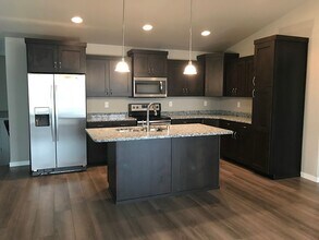 4538 13th St S in Moorhead, MN - Building Photo - Building Photo