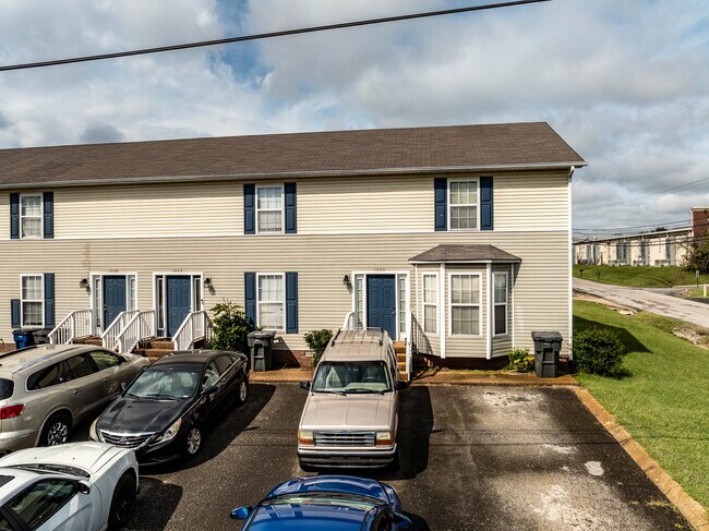 Cedar Shores Apartments in Columbia, TN - Building Photo - Building Photo