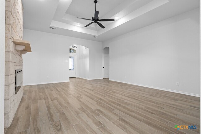property at 507 Tooter St
