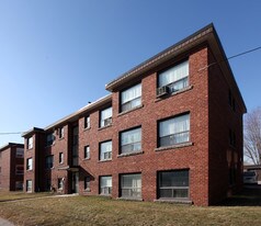 2432 Keele St Apartments