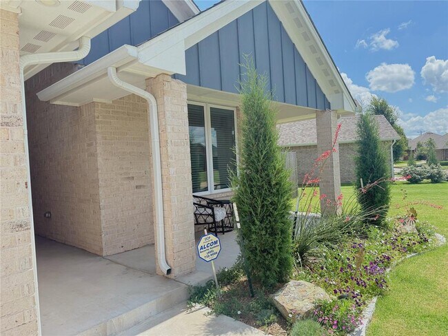 6109 NW 158th St in Edmond, OK - Building Photo - Building Photo
