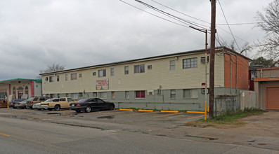 Sherwick Apartments in Houston, TX - Foto de edificio - Building Photo