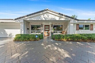 1114 SE 14th Ave in Deerfield Beach, FL - Building Photo - Building Photo