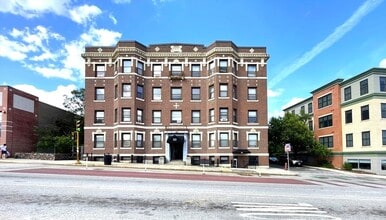 333 Broadway in Somerville, MA - Building Photo - Building Photo