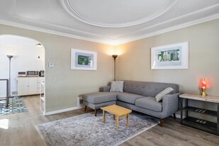 17 Diana St in Plains, PA - Building Photo