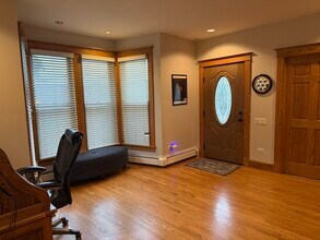 110 Appley Ave in Libertyville, IL - Building Photo - Building Photo