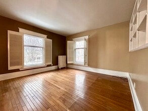 320 Madison Ave SE in Grand Rapids, MI - Building Photo - Building Photo