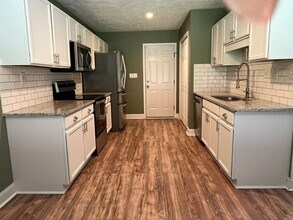551 N Parker Church Rd in Raeford, NC - Building Photo - Building Photo