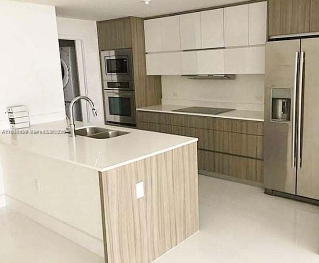 property at 600 NE 27th St