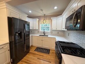 714 Center St in Wallingford, CT - Building Photo - Building Photo