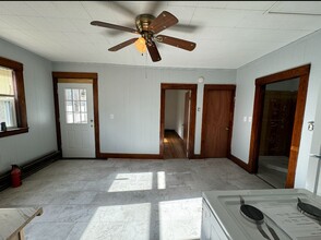 27 Maple Street in Windsor, VT - Building Photo - Interior Photo