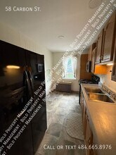 58 Carbon St in Pine Grove, PA - Foto de edificio - Building Photo
