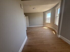 7 Thornley St in Boston, MA - Building Photo
