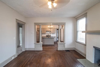 3309 W 8th St in Cincinnati, OH - Building Photo - Building Photo