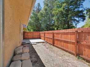 1937 Gauguin Pl in Davis, CA - Building Photo - Building Photo