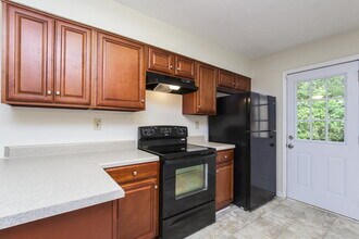 318 Freeport Dr in Lawrenceville, GA - Building Photo - Building Photo