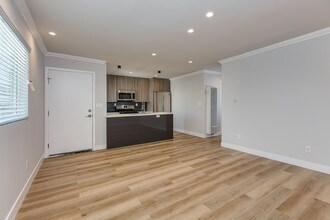 4626 Lomita St, Unit 1/2 in Los Angeles, CA - Building Photo - Building Photo
