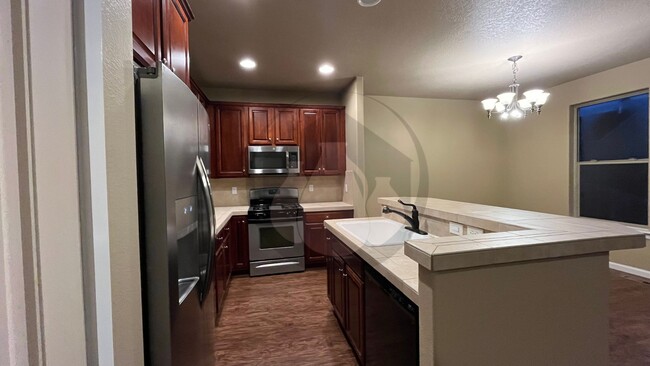 841 Crouchen St NW in Salem, OR - Building Photo - Building Photo