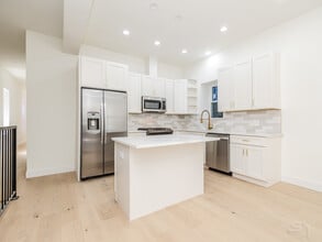 1830 S Peoria St, Unit 1 in Chicago, IL - Building Photo - Building Photo