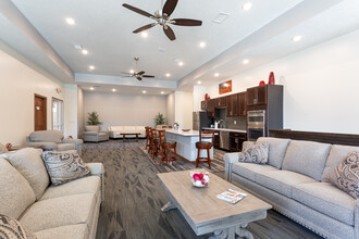 Wilderness Brook Apartments in Lincoln, NE - Building Photo - Interior Photo