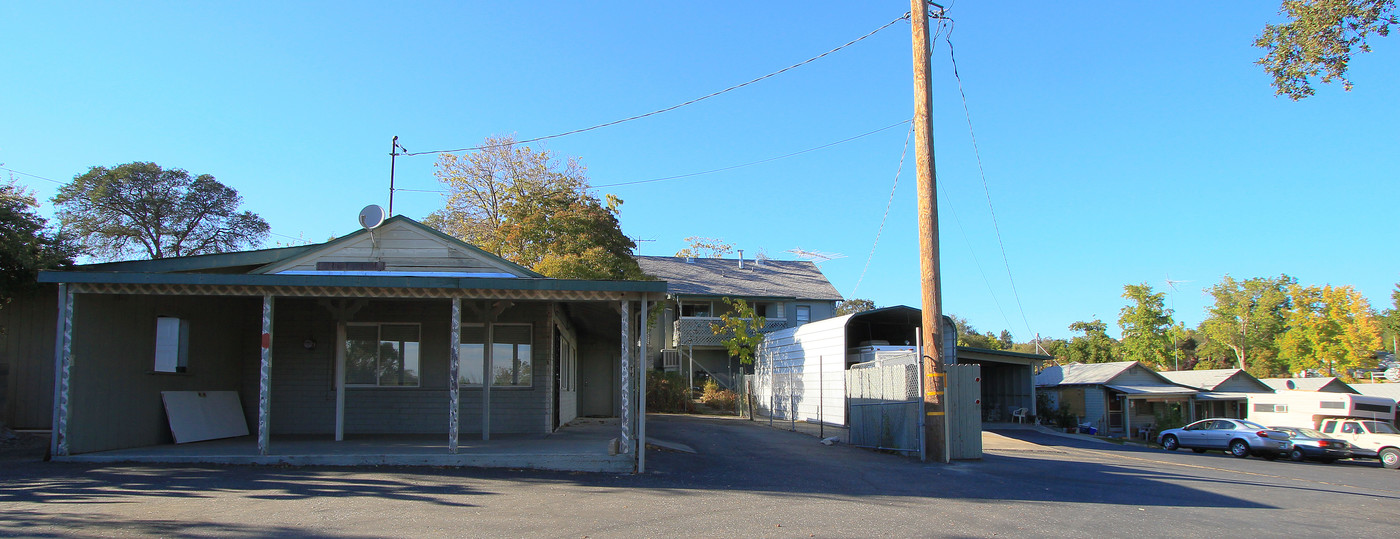 Loomis Motel in Loomis, CA - Building Photo